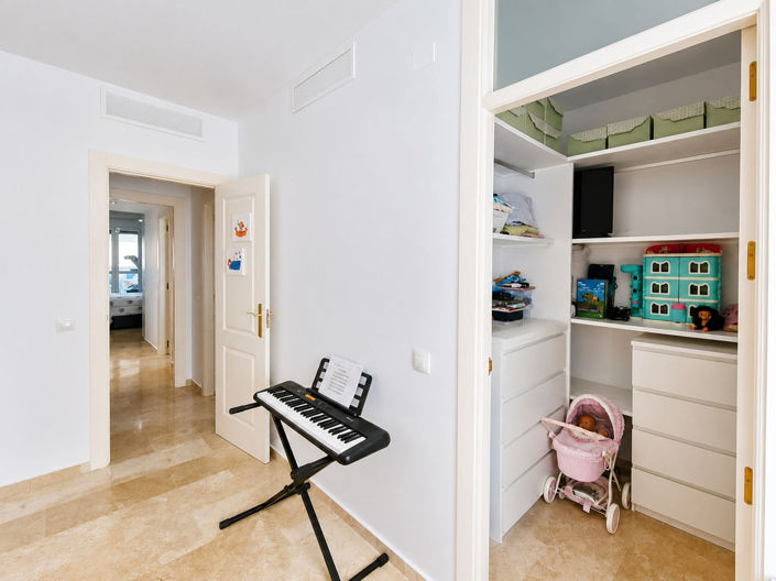 Image No.27-2 Bed Apartment for sale