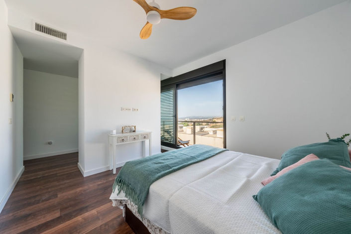 Image No.17-2 Bed Apartment for sale