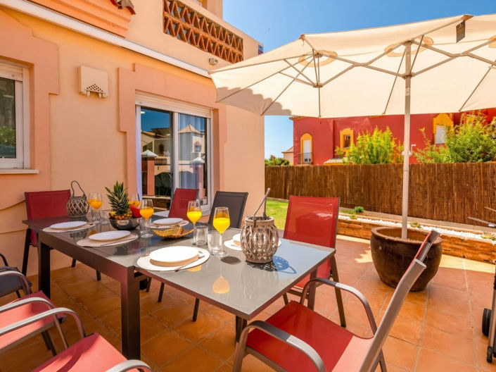 Image No.26-4 Bed Semi-Detached for sale