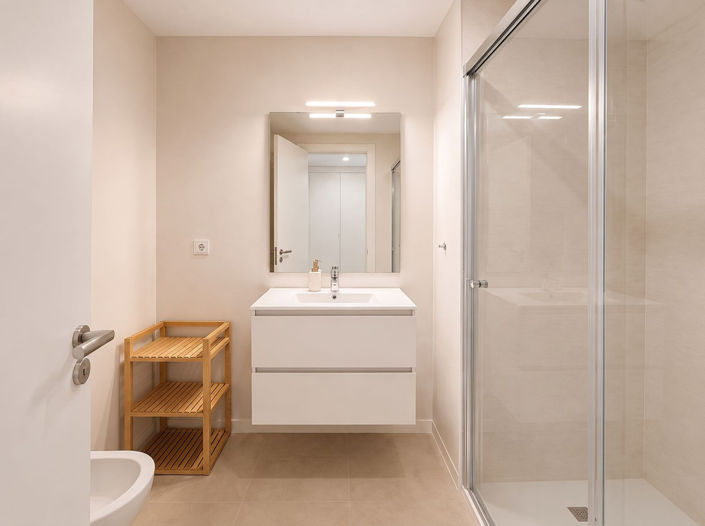 Image No.19-2 Bed Apartment for sale