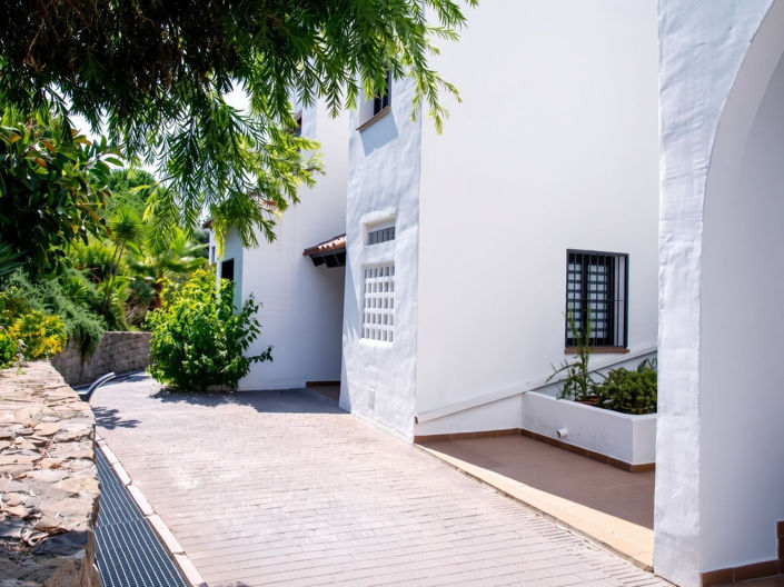 Image No.24-2 Bed Apartment for sale