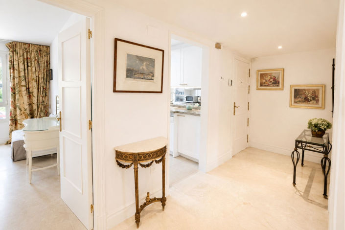 Image No.12-2 Bed Apartment for sale