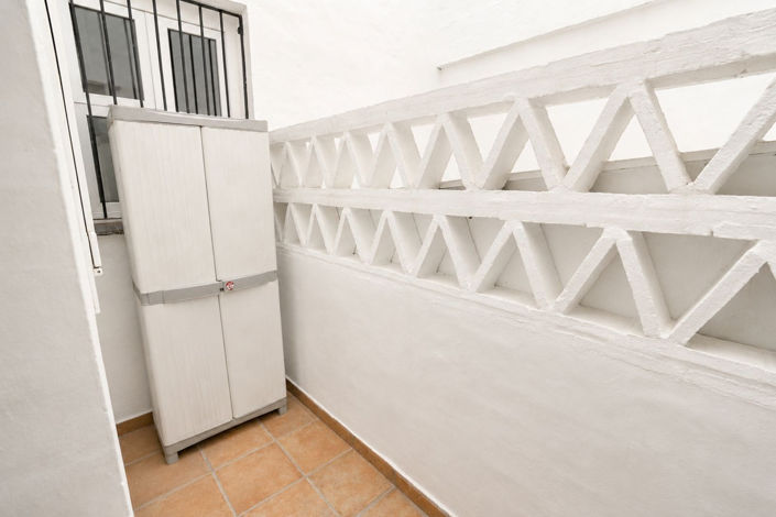 Image No.16-2 Bed Apartment for sale