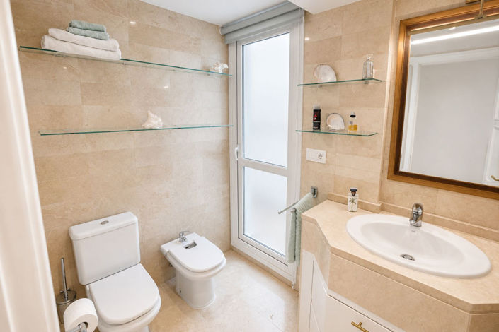 Image No.17-2 Bed Apartment for sale