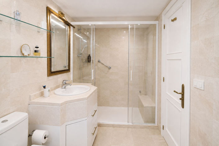 Image No.9-2 Bed Apartment for sale