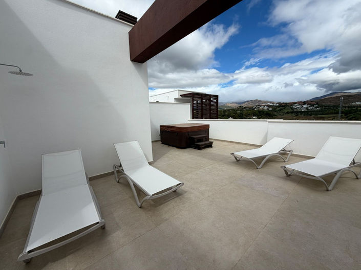 Image No.5-4 Bed Apartment for sale