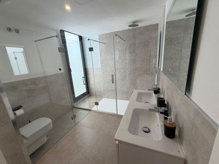 Image No.6-4 Bed Apartment for sale