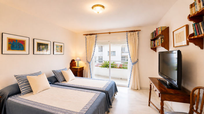 Image No.24-4 Bed Apartment for sale