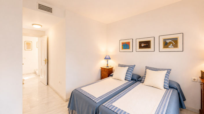 Image No.25-4 Bed Apartment for sale