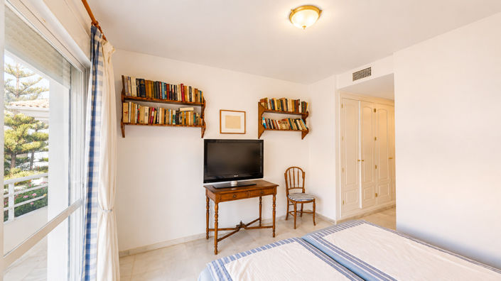 Image No.26-4 Bed Apartment for sale