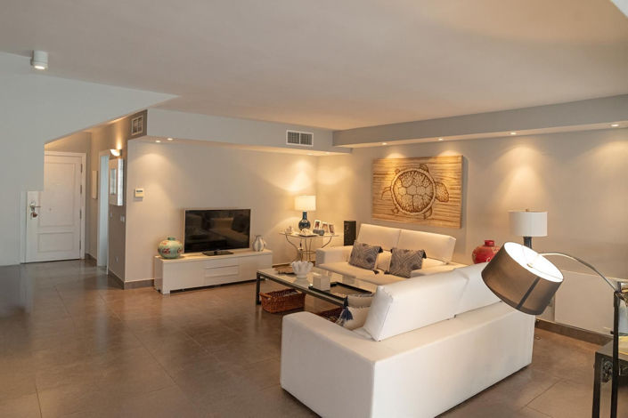 Image No.4-4 Bed Townhouse for sale