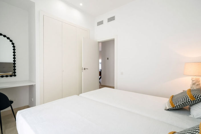 Image No.16-2 Bed Apartment for sale