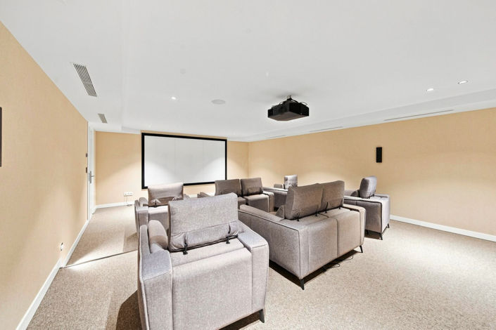 Image No.19-2 Bed Apartment for sale