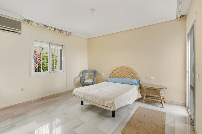 Image No.12-3 Bed Villa for sale