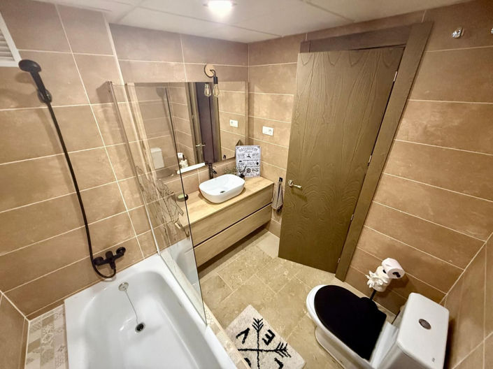 Image No.16-2 Bed Apartment for sale