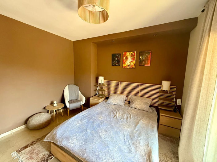 Image No.19-2 Bed Apartment for sale