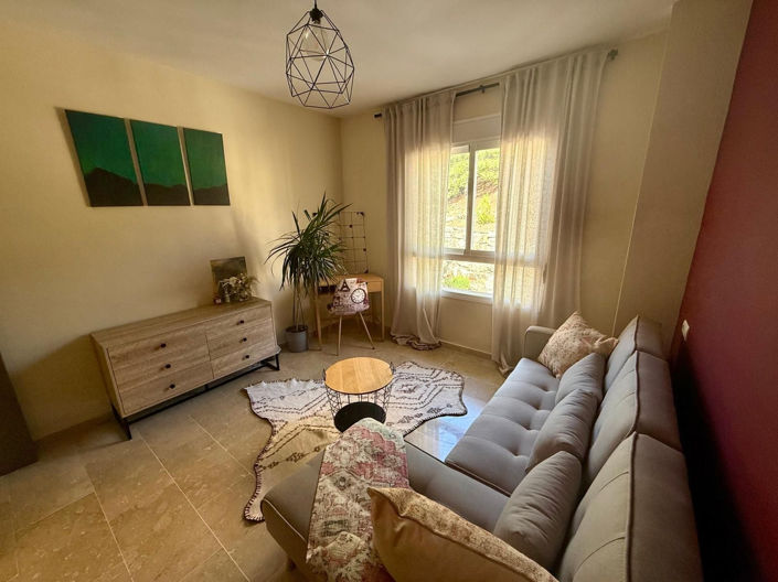 Image No.21-2 Bed Apartment for sale