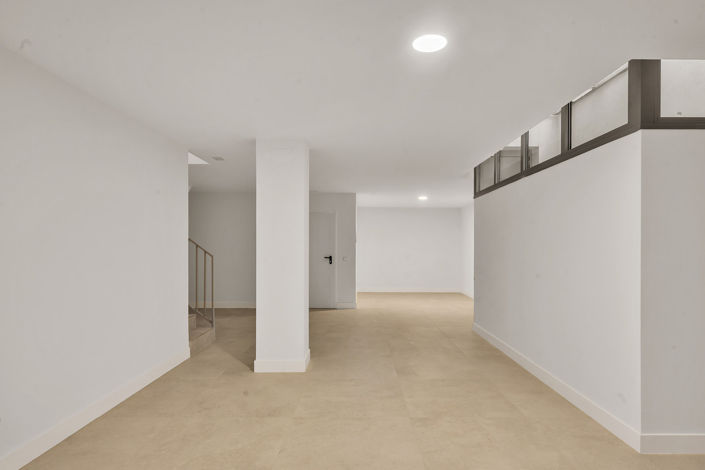 Image No.25-4 Bed Apartment for sale