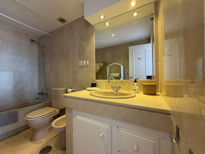 Image No.22-1 Bed Apartment for sale