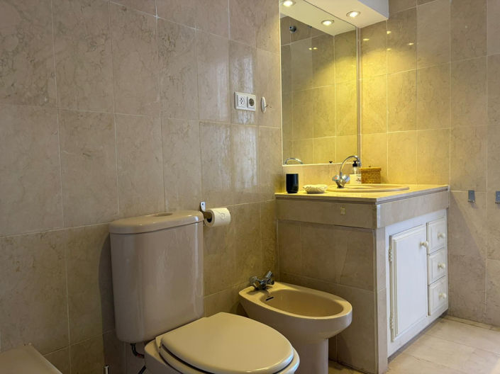 Image No.24-1 Bed Apartment for sale