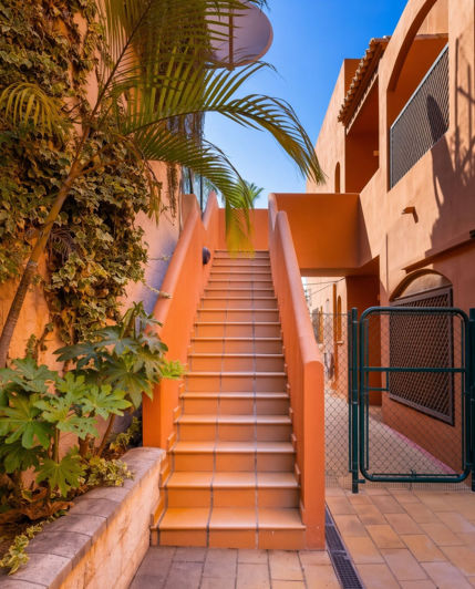Image No.3-Appartement de 4 chambres à vendre à Estepona