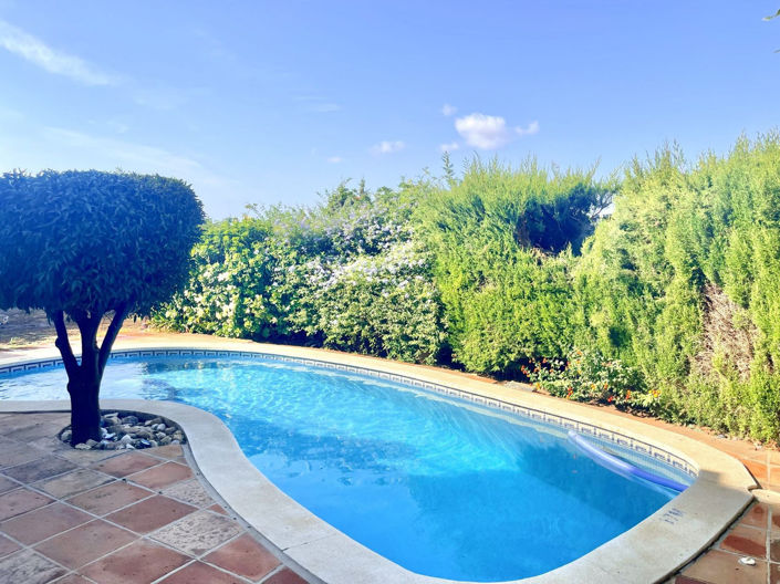 Image No.30-4 Bed Semi-Detached for sale