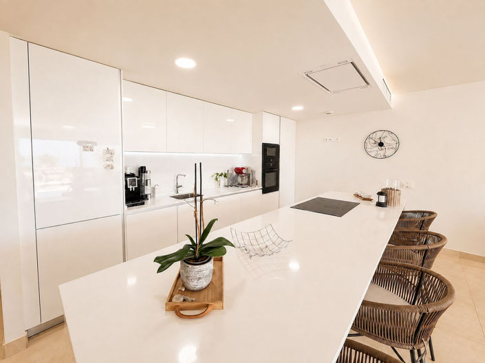 Image No.10-3 Bed Apartment for sale