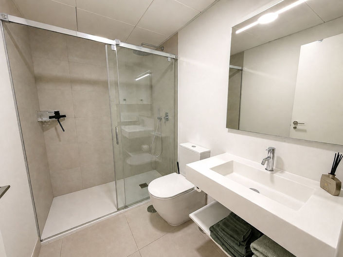 Image No.13-3 Bed Apartment for sale