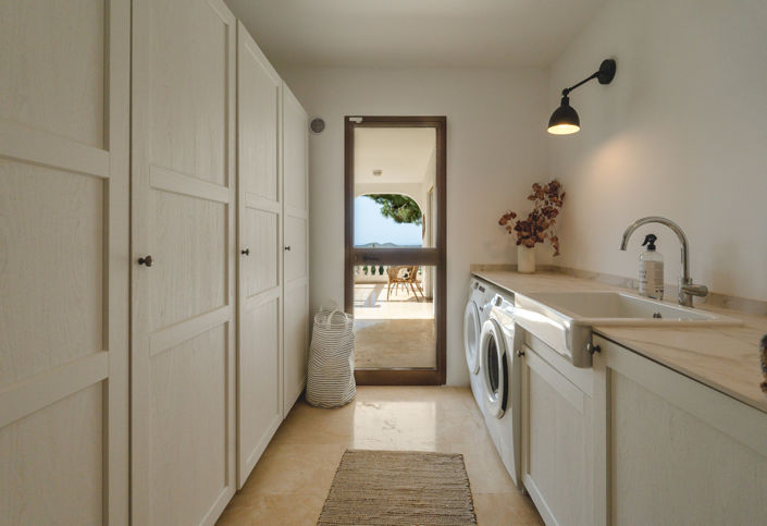 Image No.12-6 Bed Villa for sale