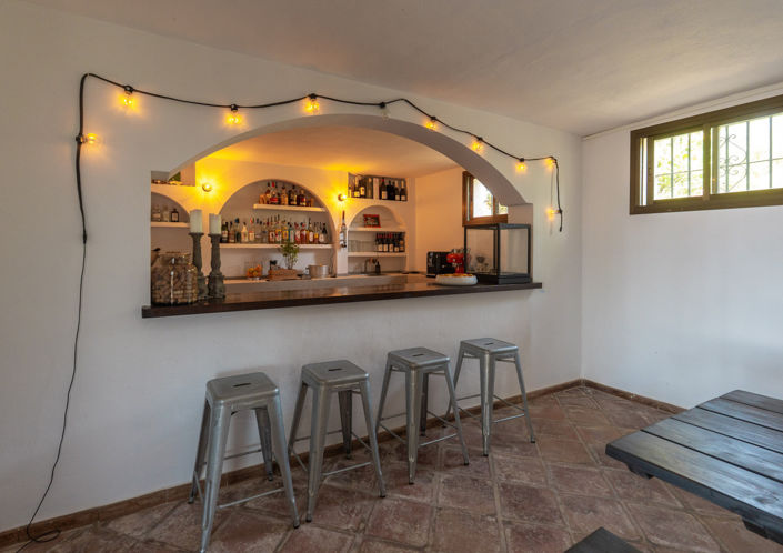Image No.27-6 Bed Villa for sale