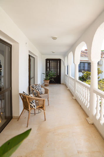 Image No.8-6 Bed Villa for sale