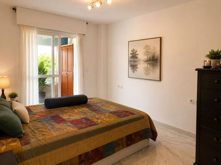 Image No.17-2 Bed Apartment for sale