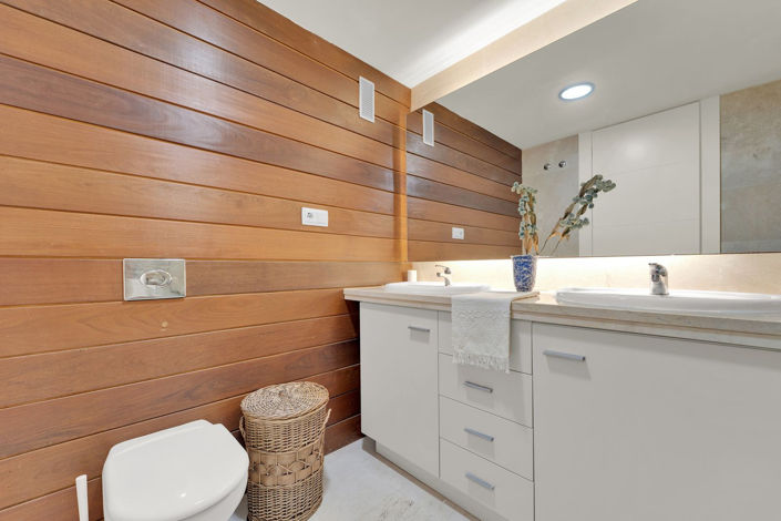 Image No.10-3 Bed Apartment for sale