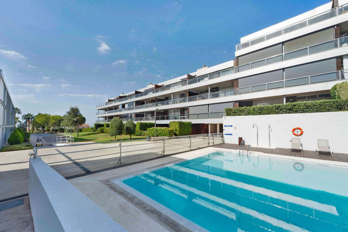 Image No.21-3 Bed Apartment for sale