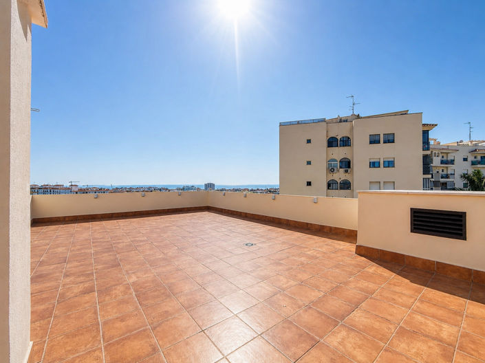 Image No.24-2 Bed Apartment for sale