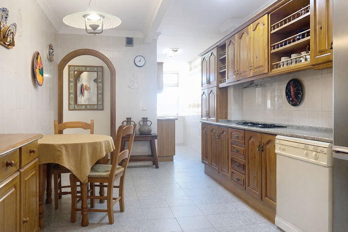 Image No.13-3 Bed Apartment for sale