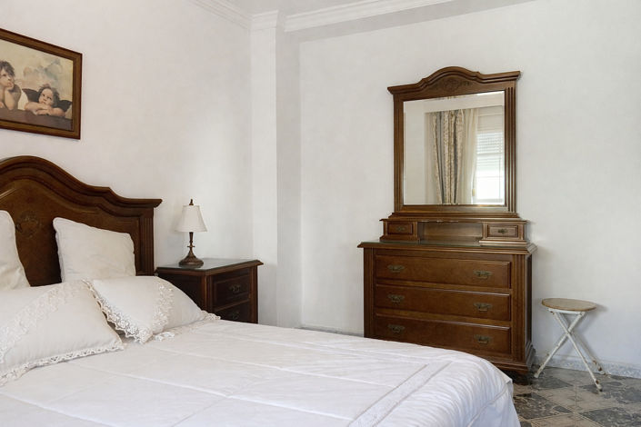 Image No.21-3 Bed Apartment for sale