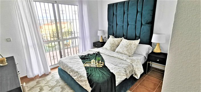 Image No.16-2 Bed Townhouse for sale