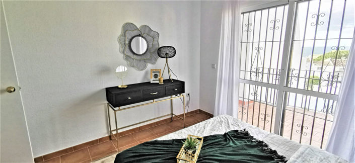 Image No.17-2 Bed Townhouse for sale