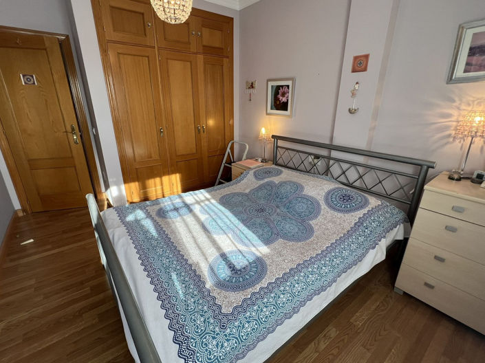 Image No.20-3 Bed Townhouse for sale