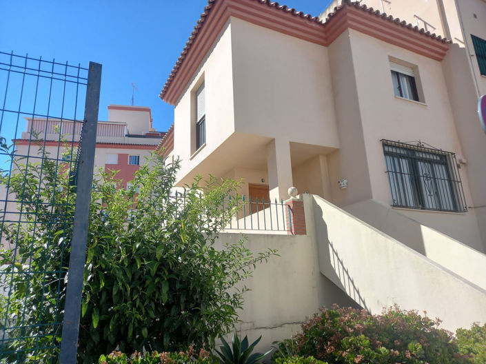 Image No.27-Jumelé de 4 chambres à vendre à Estepona