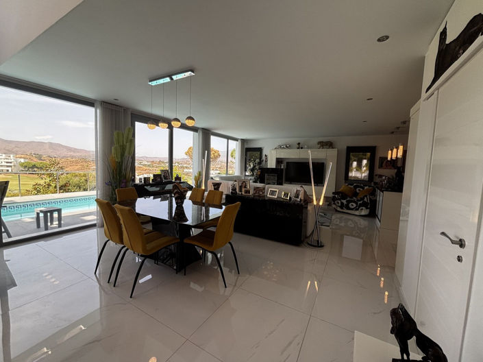 Image No.3-Villa de 3 chambres à vendre à La Cala De Mijas