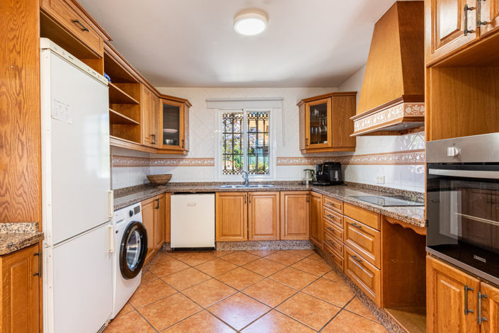 Image No.9-5 Bed Villa for sale