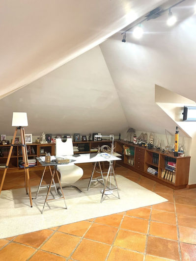 Image No.27-5 Bed Villa for sale