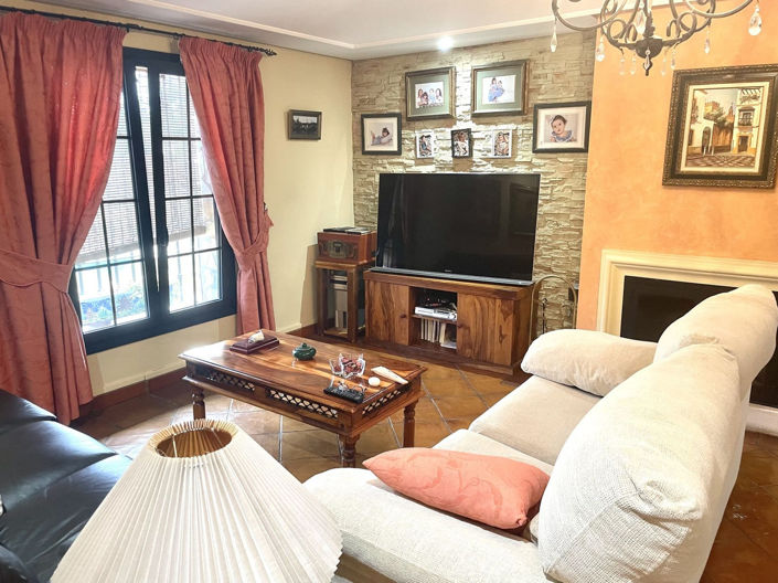Image No.28-5 Bed Villa for sale