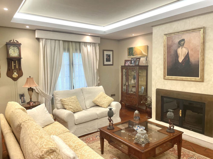 Image No.6-5 Bed Villa for sale