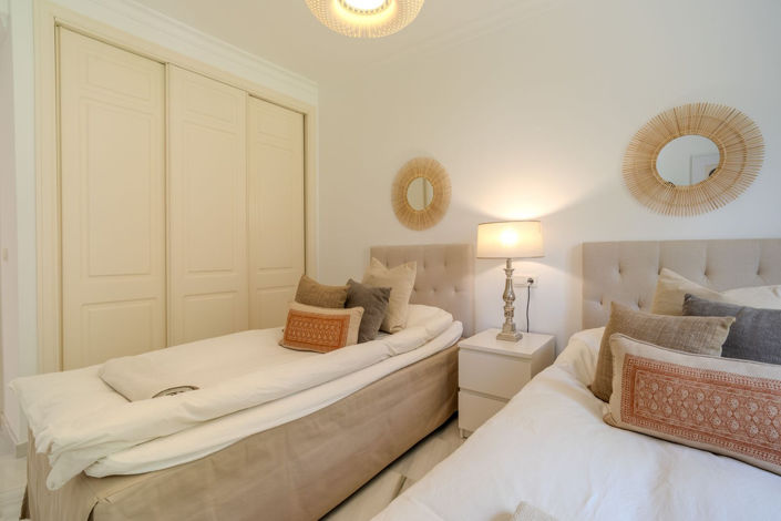 Image No.19-2 Bed Apartment for sale