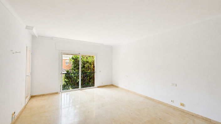 Image No.21-4 Bed Apartment for sale