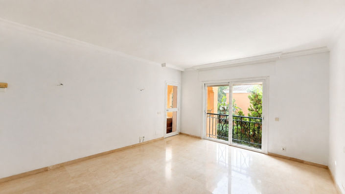 Image No.22-4 Bed Apartment for sale