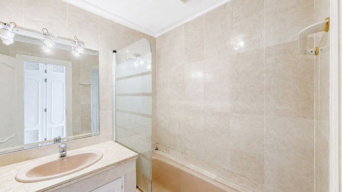 Image No.33-4 Bed Apartment for sale